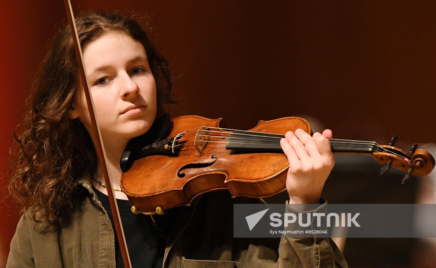 Russia Music Violin Competition