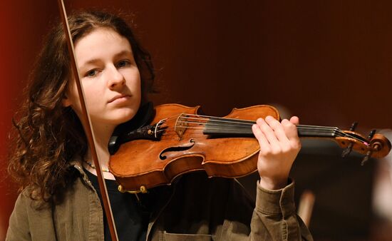 Russia Music Violin Competition