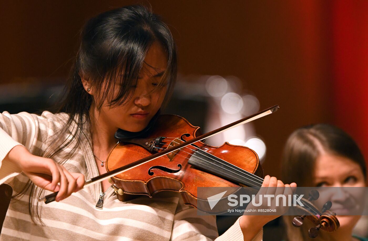 Russia Music Violin Competition