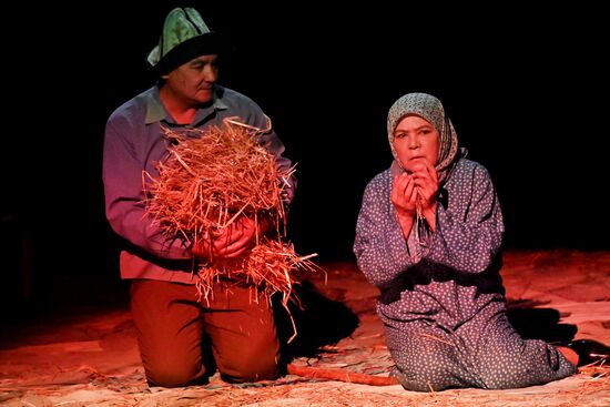 Russia Chekhov Theatre Festival Mother Field