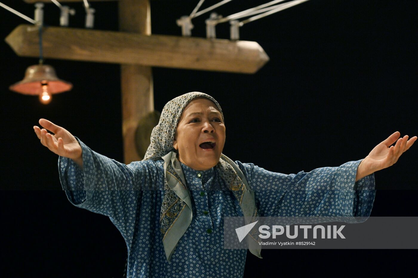 Russia Chekhov Theatre Festival Mother Field