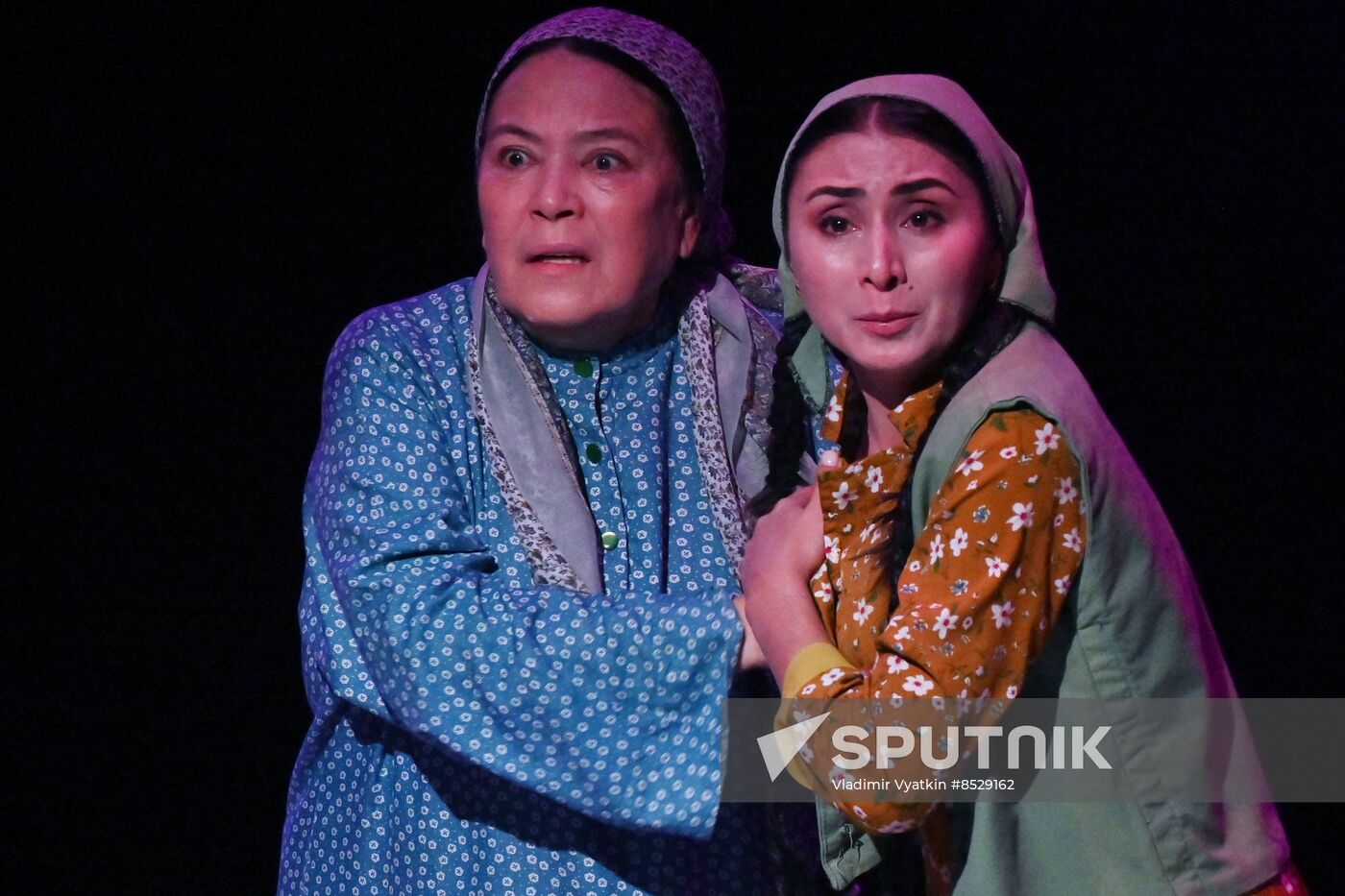 Russia Chekhov Theatre Festival Mother Field