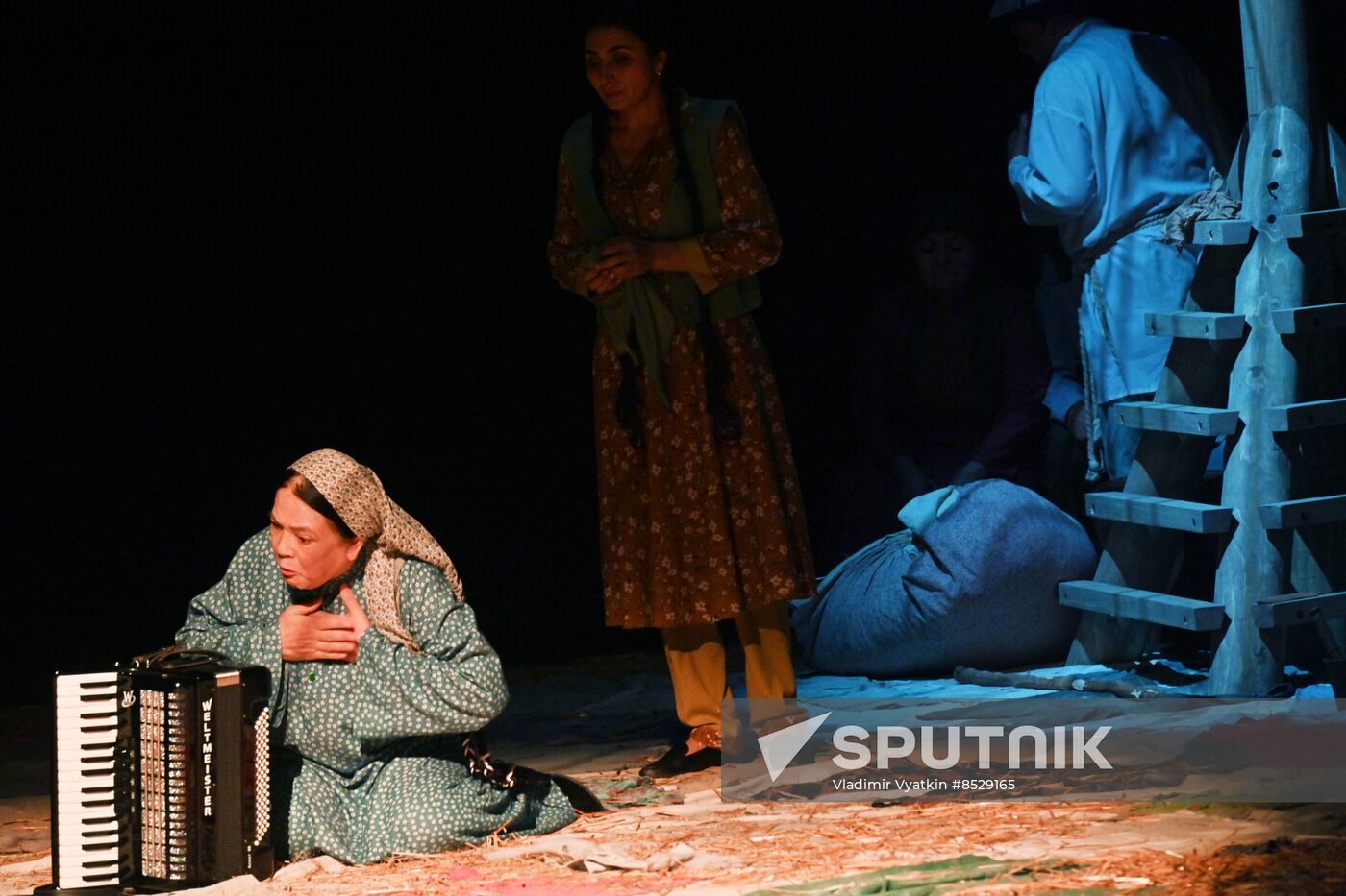 Russia Chekhov Theatre Festival Mother Field