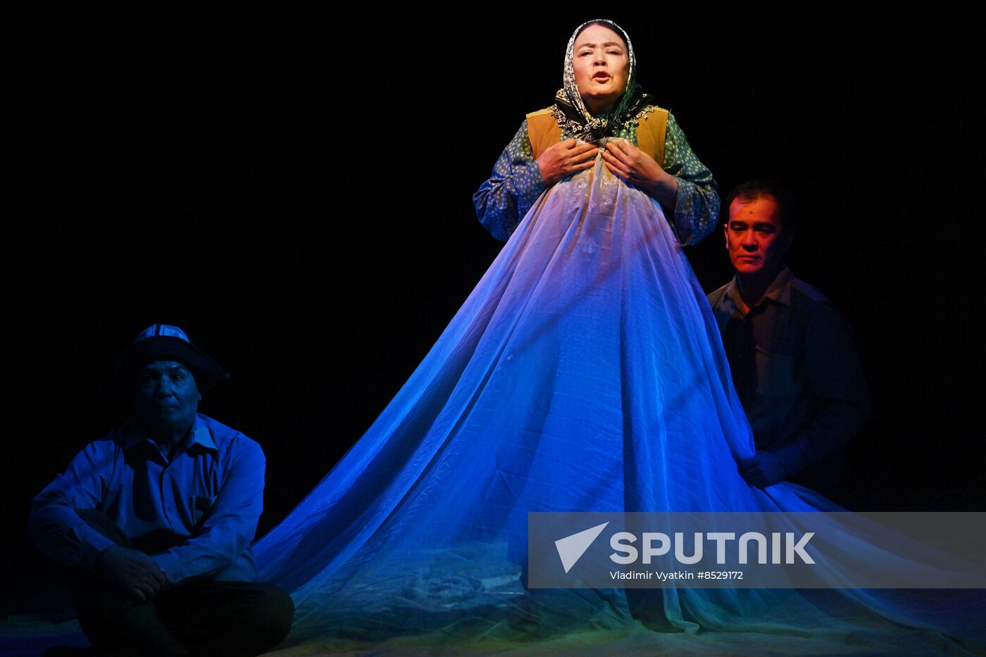 Russia Chekhov Theatre Festival Mother Field