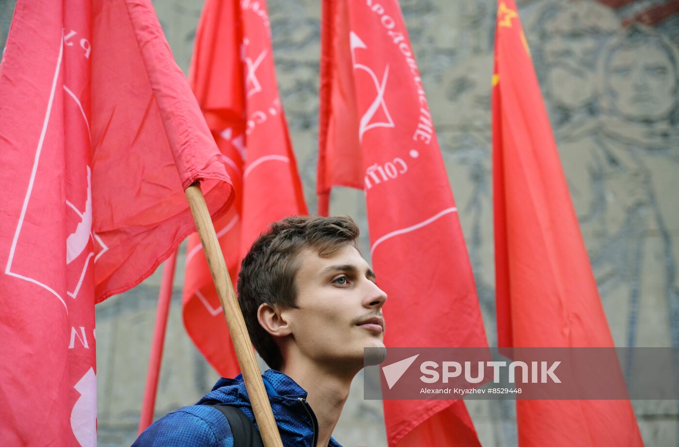 Russia Regions Constitutional Crisis Anniversary