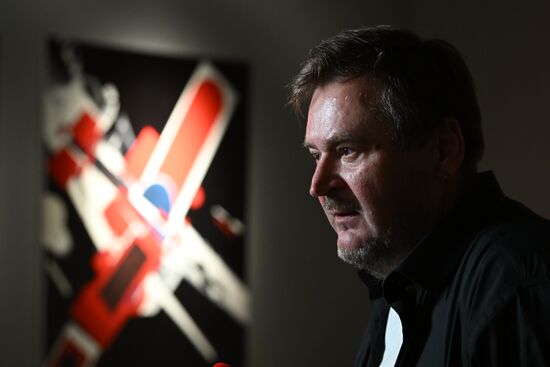 Russia Modern Art Exhibition