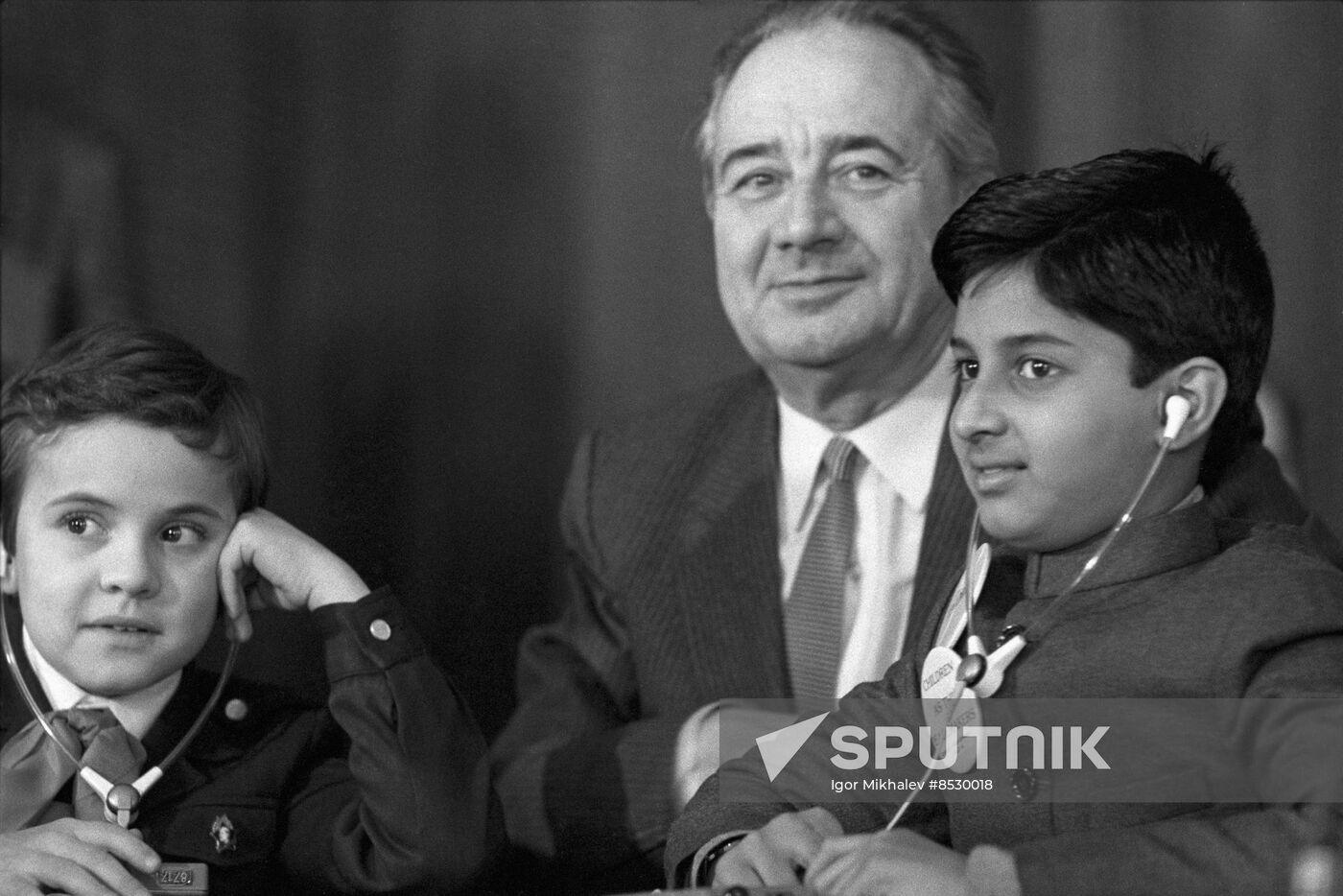 Members of Children as the Peacemakers international organization visit USSR