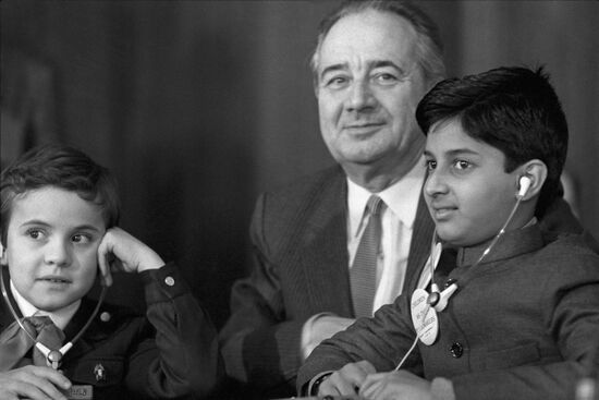 Members of Children as the Peacemakers international organization visit USSR