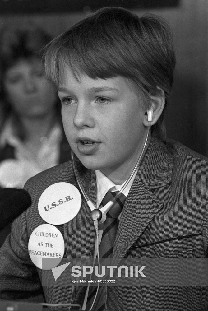 Members of Children as the Peacemakers international organization visit USSR
