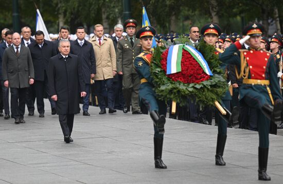 Russia Uzbekistan Wreath Laying