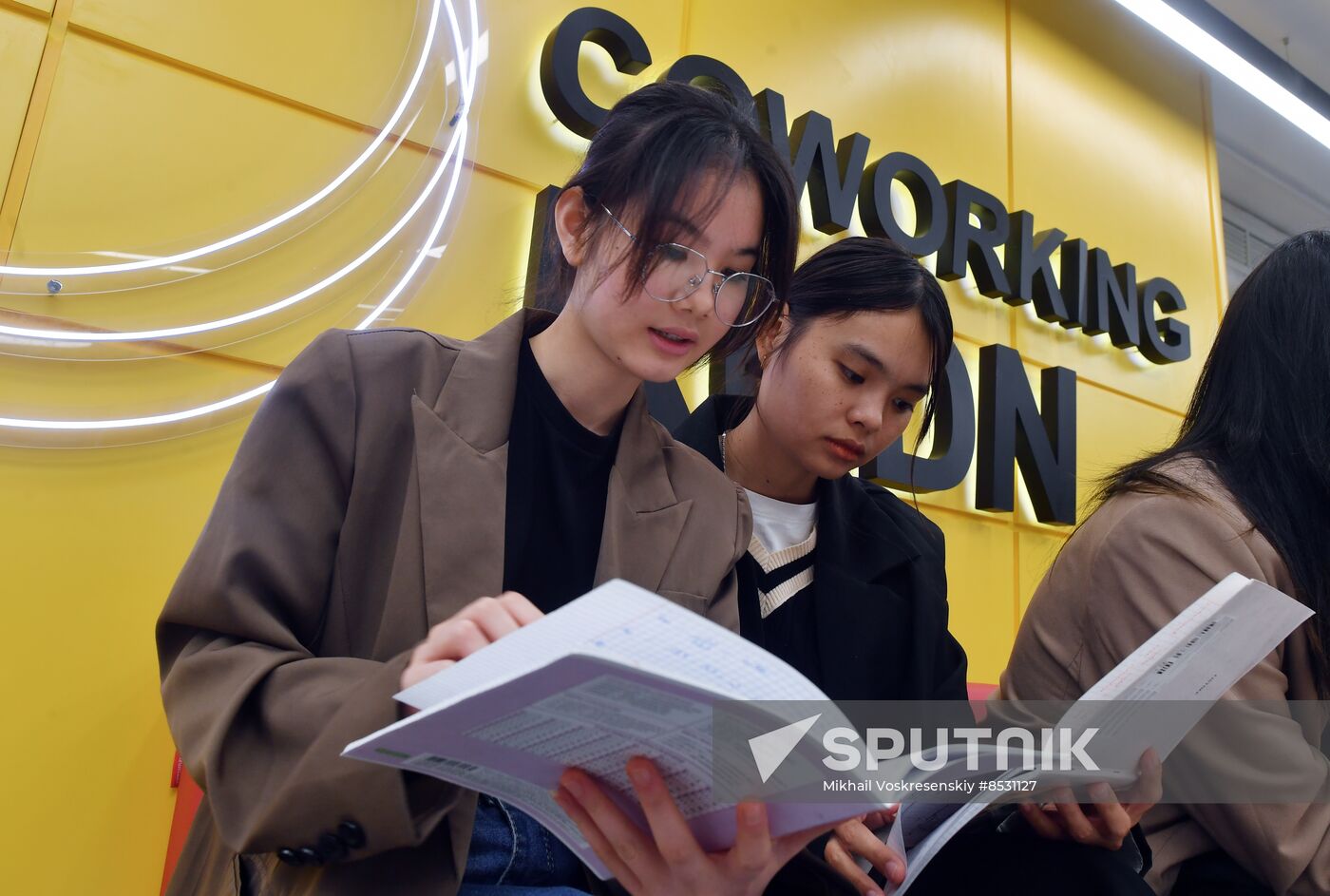 Russia Vietnam Education Students