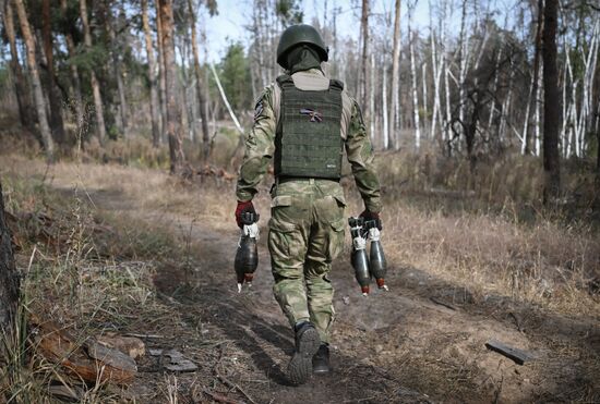 Russia Ukraine Military Operation Mortar Unit