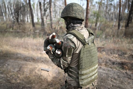 Russia Ukraine Military Operation Mortar Unit