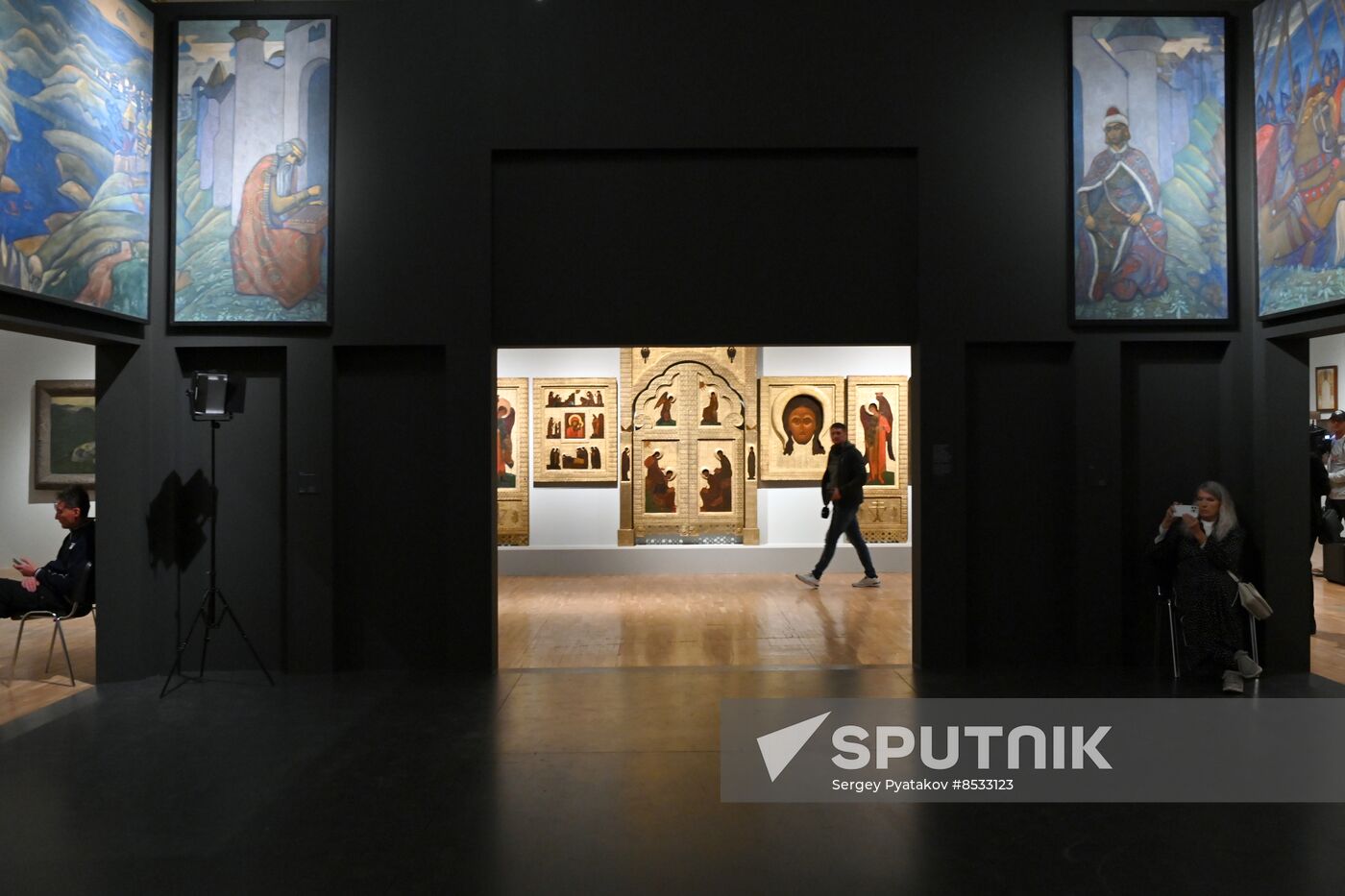 Russia Art Roerich Exhibition