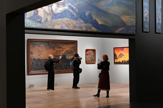 Russia Art Roerich Exhibition