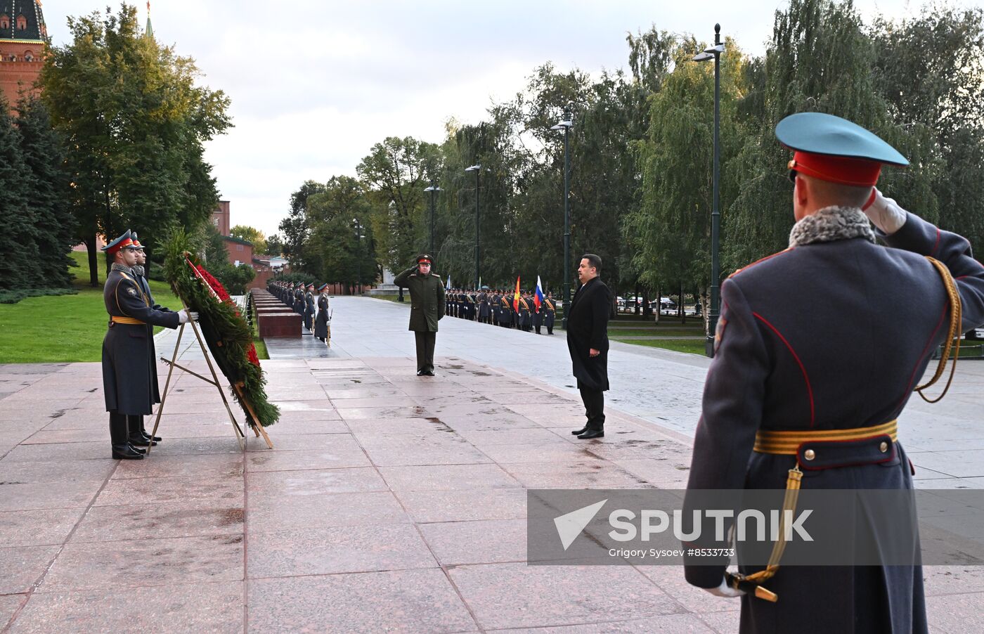 Russia Iraq Wreath Laying