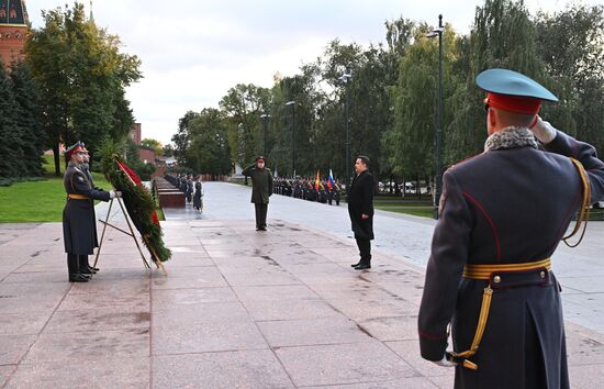 Russia Iraq Wreath Laying