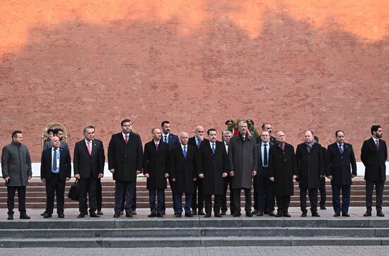 Russia Iraq Wreath Laying