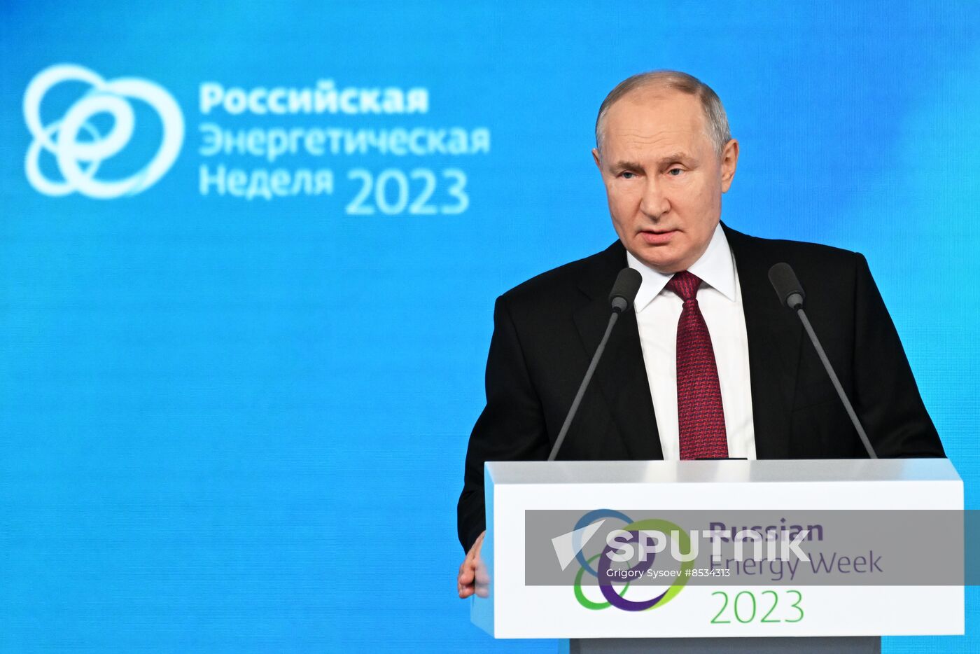 Russia Putin Energy Week Forum