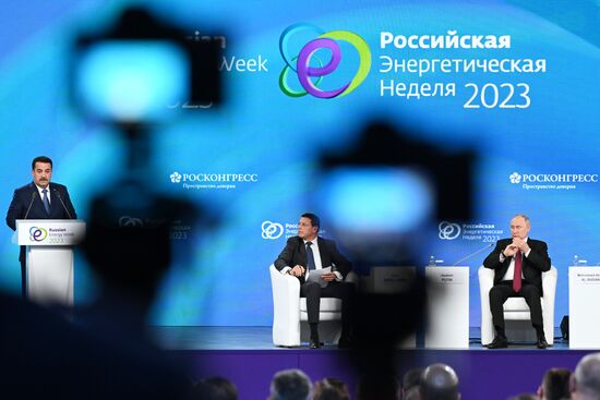 Russia Putin Energy Week Forum