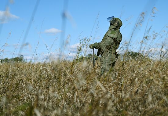 Russia Ukraine Military Operation Sappers