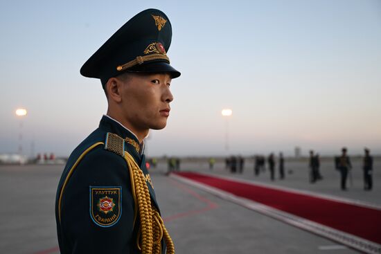 Kyrgyzstan Russia Arrival