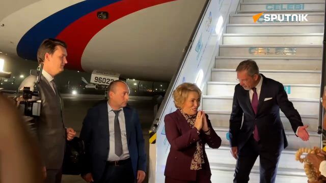 India welcomes Russian parliamentarians delegation with traditional dances