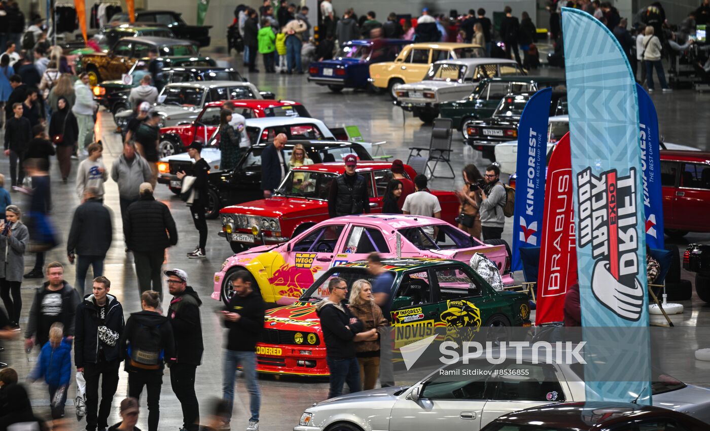 Russia Auto Tuning Show