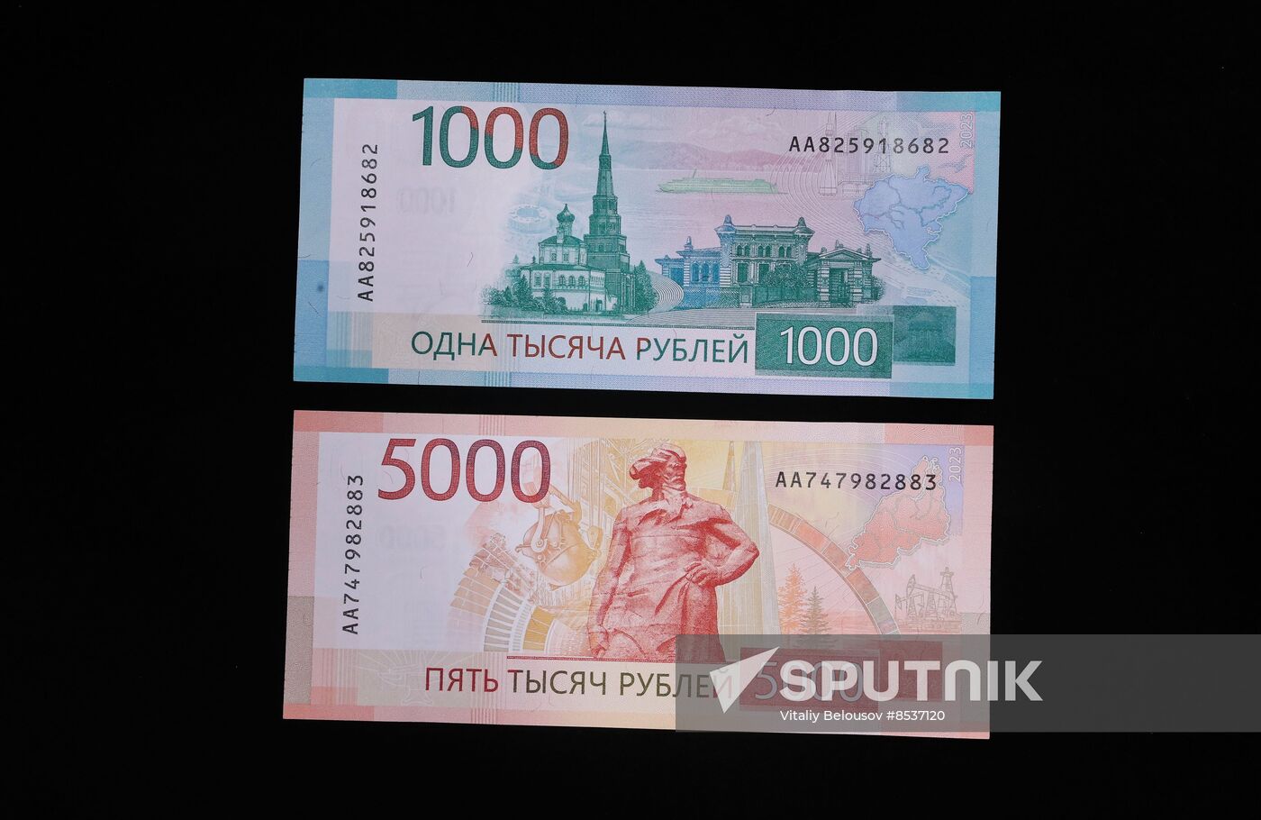 Russia Economy Banknotes