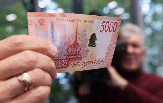 Russia Economy Banknotes