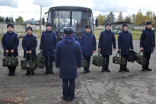 Russia Defence Conscripts