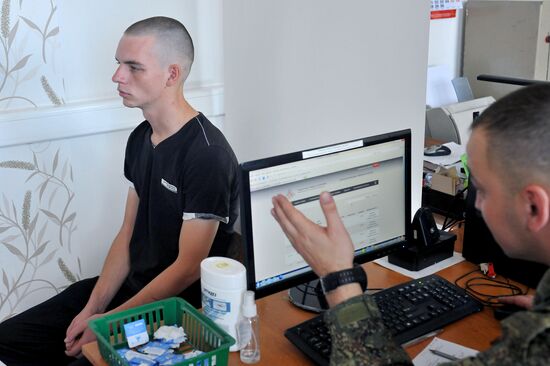 Russia Defence Conscripts