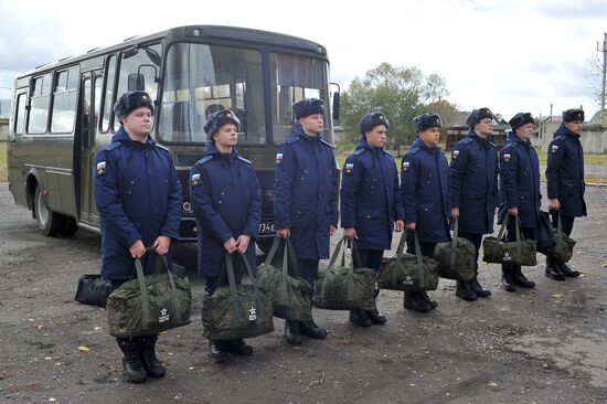Russia Defence Conscripts