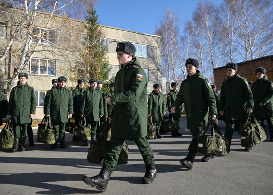 Russia Defence Conscripts