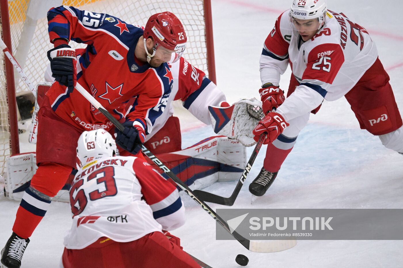 Russia Ice Hockey Kontinental League CSKA - Lokomotiv