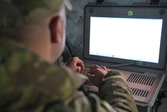 Russia Ukraine Military Operation Signal Unit