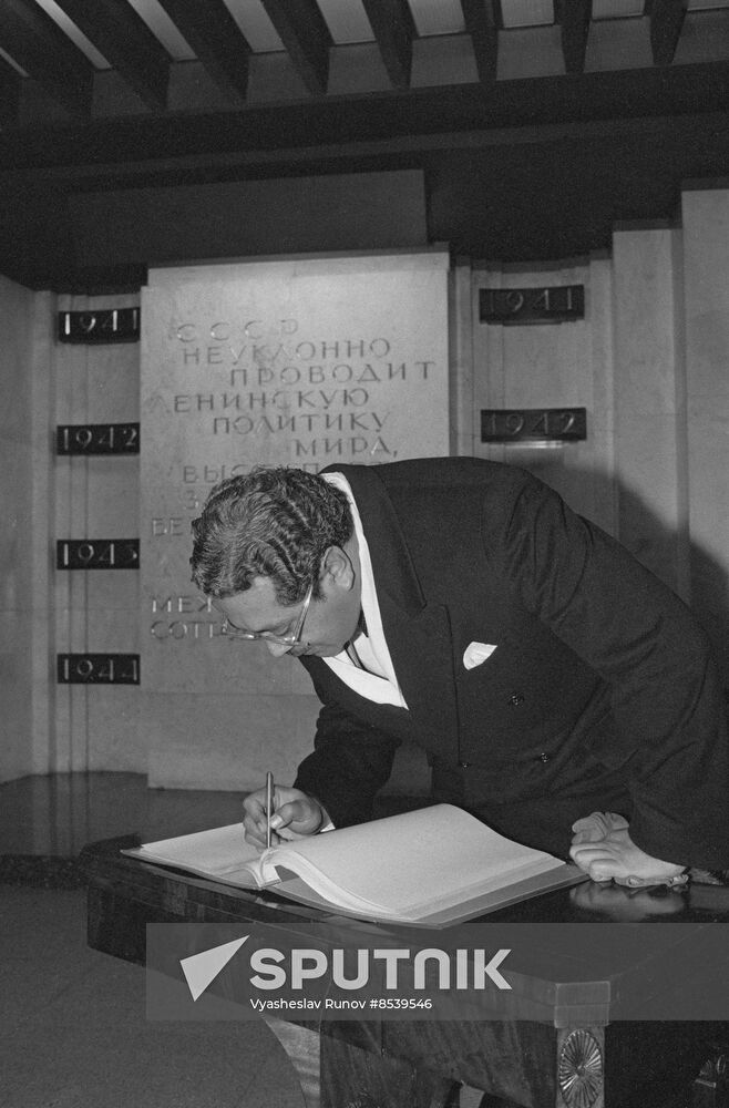 Delegation from the Kingdom of Tonga visits the Soviet Union