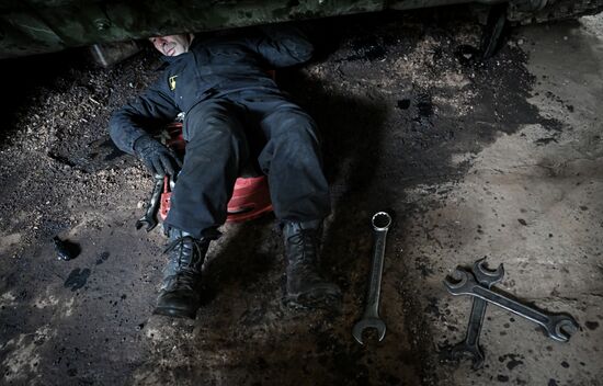 Ukraine Russia Military Operation Repair Unit