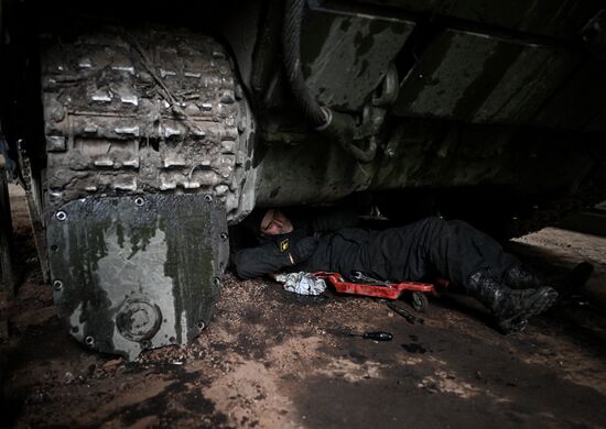 Ukraine Russia Military Operation Repair Unit