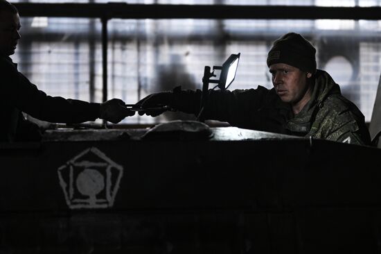 Ukraine Russia Military Operation Repair Unit