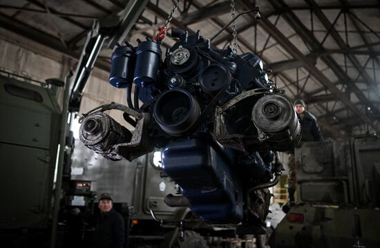 Ukraine Russia Military Operation Repair Unit