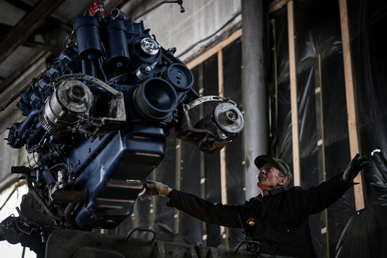 Ukraine Russia Military Operation Repair Unit