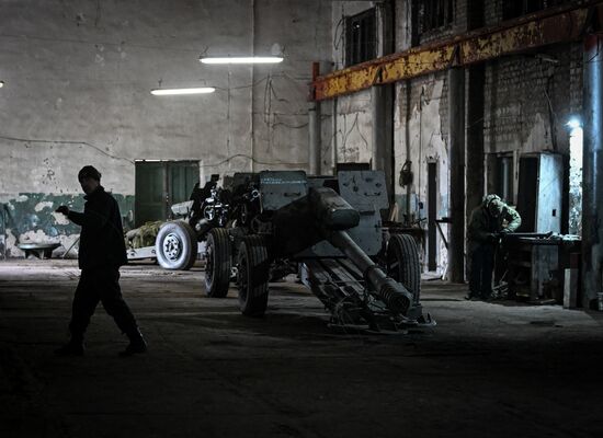 Ukraine Russia Military Operation Repair Unit