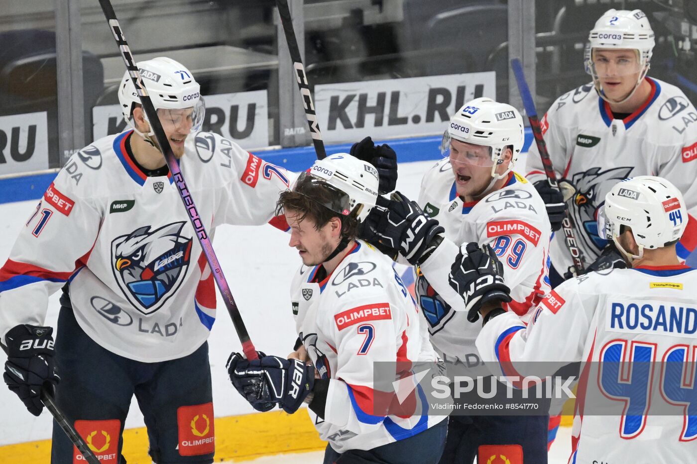 Russia Ice Hockey Kontinental League Dynamo - Lada