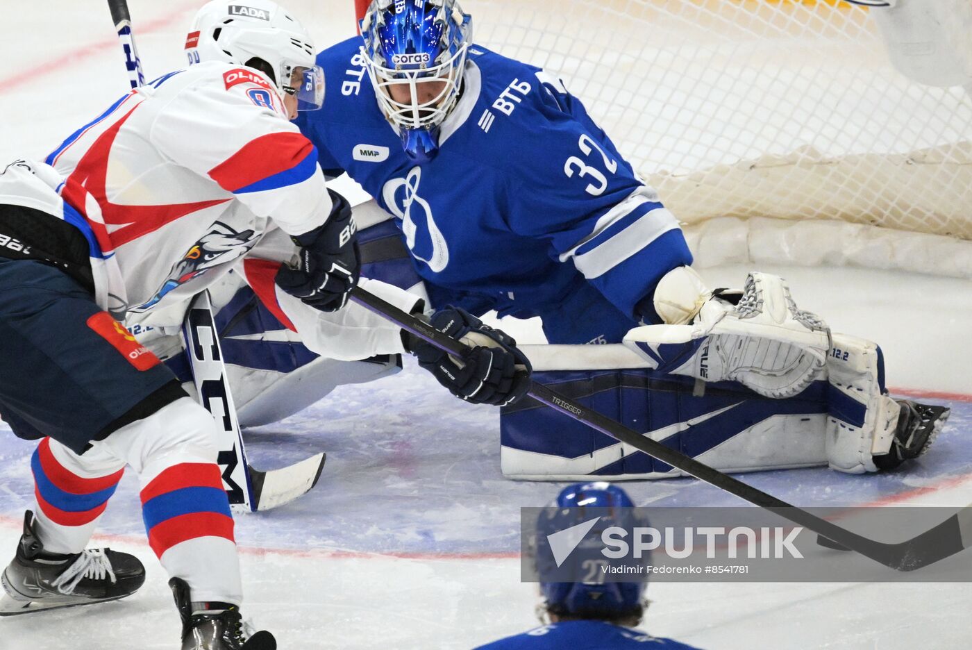 Russia Ice Hockey Kontinental League Dynamo - Lada