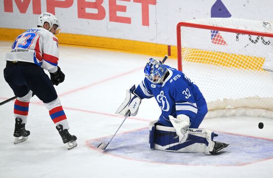 Russia Ice Hockey Kontinental League Dynamo - Lada