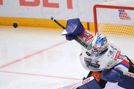 Russia Ice Hockey Kontinental League Dynamo - Lada