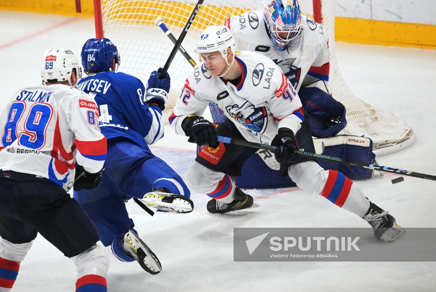 Russia Ice Hockey Kontinental League Dynamo - Lada