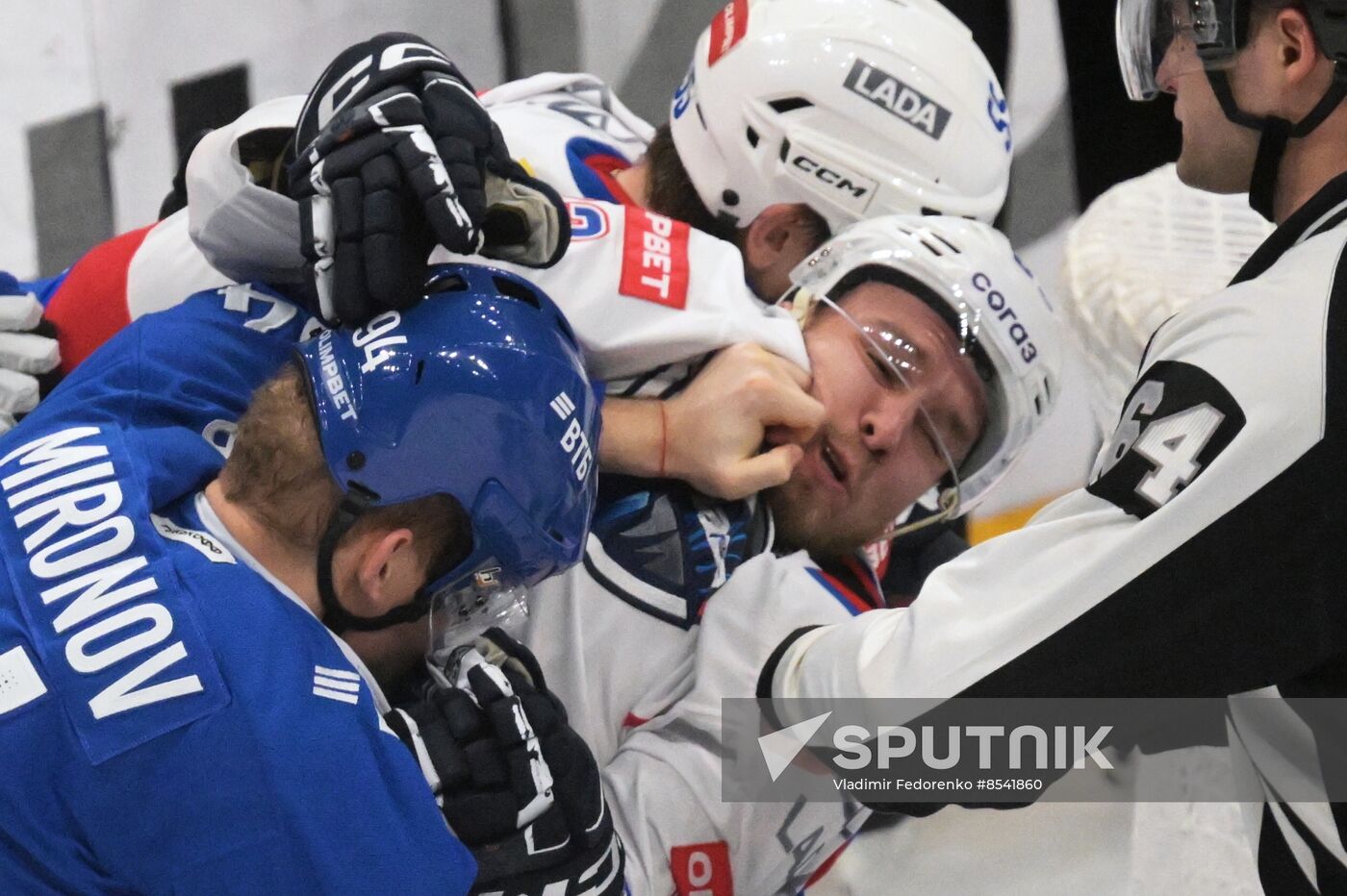 Russia Ice Hockey Kontinental League Dynamo - Lada