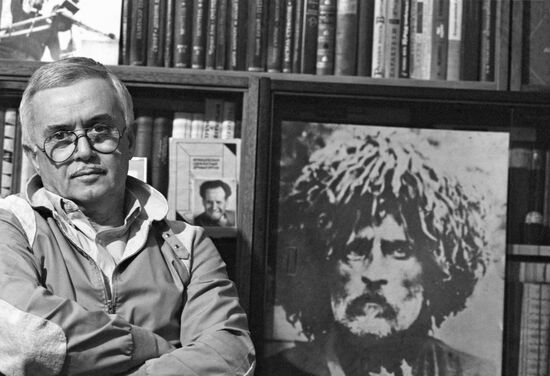 Film director Tenghiz Abuladze